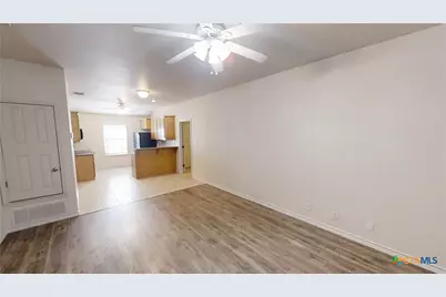 204 S 34th Street #B, Gatesville, TX 76528 - Photo 2