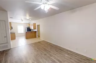 204 S 34th St, Gatesville, TX 76528 - Photo 2