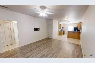 204 S 34th Street #B, Gatesville, TX 76528 - Photo 4