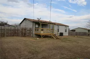 3054 Carrol Dr, Copperas Cove, TX 76522 - Photo 2