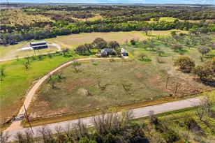 619 County Rd 3420, Lampasas, TX 76550 - Photo 34