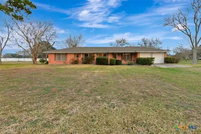 711 Northgate Road, Victoria, TX 77904 - Photo 1
