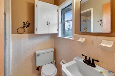 711 Northgate Road, Victoria, TX 77904 - Photo 26