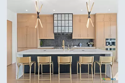 1104 Summit Ridge Drive, Canyon Lake, TX 78133 - Photo 6