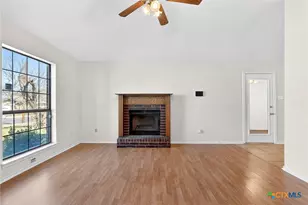 1060 Lindsey Cir, Belton, TX 76513 - Photo 2