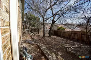 1502 Cedar Oaks Ln, Harker Heights, TX 76548 - Photo 2