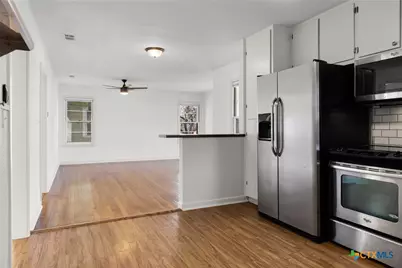 1345 Lee Street, New Braunfels, TX 78130 - Photo 10
