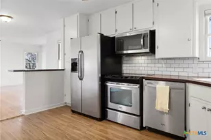 1345 Lee St, New Braunfels, TX 78130 - Photo 10