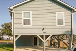 1978 Bayview Dr, Palacios, TX 77465 - Photo 6