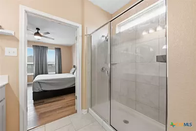 105 Kellys Heroes Way, Jarrell, TX 76537 - Photo 24