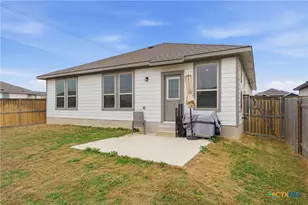 105 Kellys Heroes Wy, Jarrell, TX 76537 - Photo 32