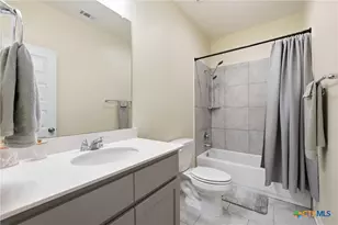 105 Kellys Heroes Wy, Jarrell, TX 76537 - Photo 16