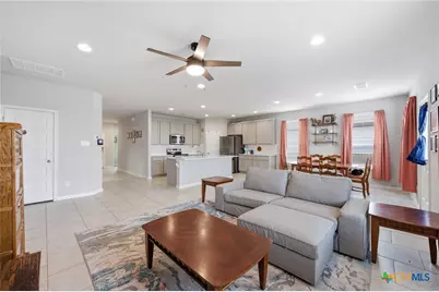 105 Kellys Heroes Way, Jarrell, TX 76537 - Photo 6