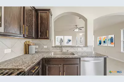 2530 Diamondback Trail, New Braunfels, TX 78130 - Photo 14