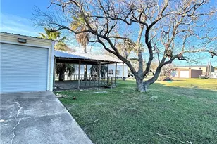 1306 W Madison Ave, Port O Connor, TX 77982 - Photo 32
