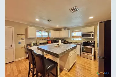 1306 W Madison Avenue, Port O'Connor, TX 77982 - Photo 6