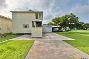 1306 W Madison Ave, Port O Connor, TX 77982 - Photo 16