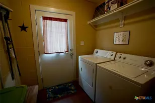 61 N Bayview St, Port O'Connor, TX 77982 - Photo 14