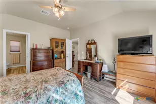 1209 E Ave F, Lampasas, TX 76550 - Photo 16