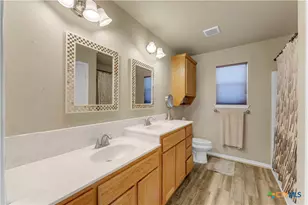 1209 E Ave F, Lampasas, TX 76550 - Photo 18