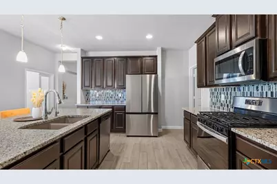 3210 Roan Street, New Braunfels, TX 78130 - Photo 4