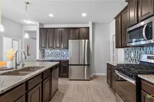 3210 Roan St, New Braunfels, TX 78130 - Photo 4