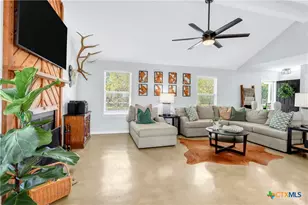 846 Ewelling Ln, New Braunfels, TX 78130 - Photo 8