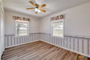 829 State Hwy 21, Cedar Creek, TX 78612 - Photo 14