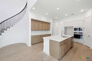 2558 High Ground, San Antonio, TX 78245 - Photo 4