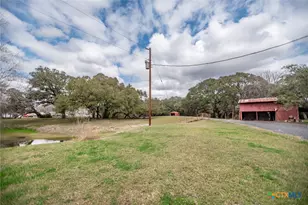 363 Kolle St, Inez, TX 77968 - Photo 36