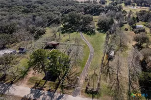 363 Kolle St, Inez, TX 77968 - Photo 2