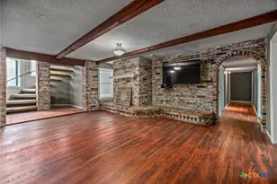 363 Kolle St, Inez, TX 77968 - Photo 8