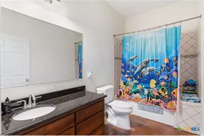 1058 E Weinert Street, Seguin, TX 78155 - Photo 18