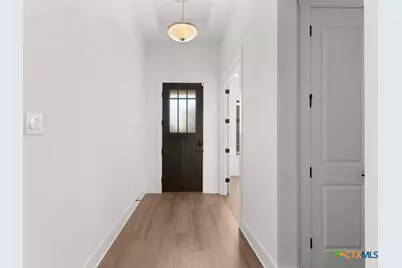 945 Nolte Bend, Seguin, TX 78155 - Photo 4