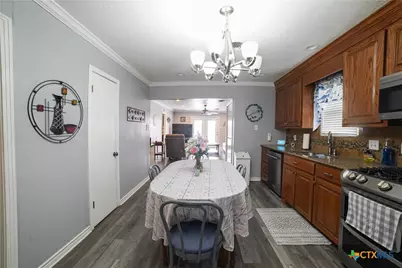 909 W Park Avenue, Temple, TX 76501 - Photo 8