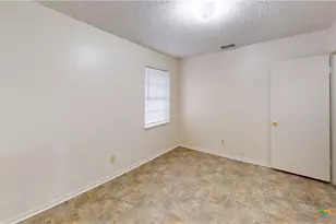 911 S 27th St, Copperas Cove, TX 76522 - Photo 6