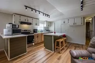 309 W Bryant St, Elm Mott, TX 76640 - Photo 4