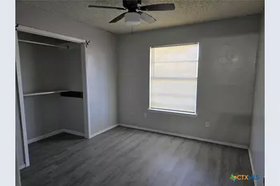 1129 Spruce Street, Seguin, TX 78155 - Photo 4