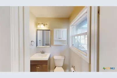 2308 E Walnut Avenue, Victoria, TX 77901 - Photo 20