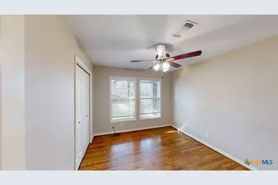 2308 E Walnut Avenue, Victoria, TX 77901 - Photo 14