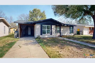 2308 E Walnut Avenue, Victoria, TX 77901 - Photo 1