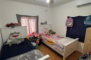 918 N Guadalupe St, Seguin, TX 78155 - Photo 6