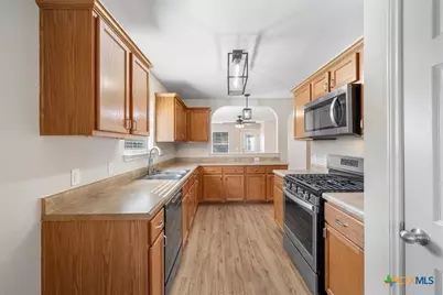 211 Tolcarne Drive, Hutto, TX 78634 - Photo 6