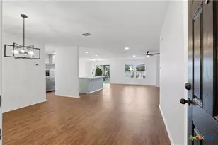 1425 Prairie Rock, New Braunfels, TX 78130 - Photo 6