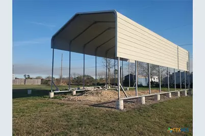 709-711 W Oakland Avenue, Seadrift, TX 77983 - Photo 1