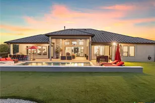 1709 Paradise Pkwy, Canyon Lake, TX 78133 - Photo 2