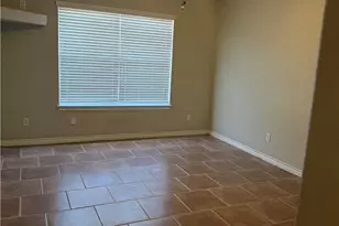 3021 Pine Valley Dr, New Braunfels, TX 78130 - Photo 6