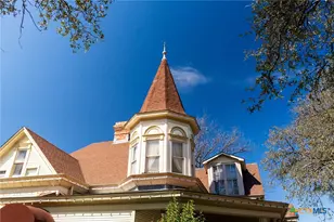 606 S Key Ave, Lampasas, TX 76550 - Photo 2