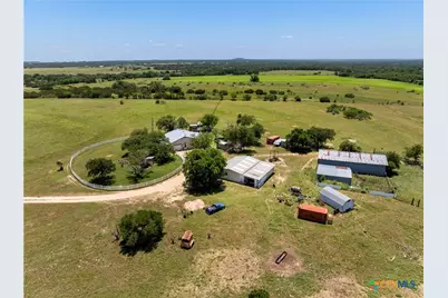 104 County Road 213, Bertram, TX 78605 - Photo 4