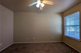 1013 Misty Acres Dr, New Braunfels, TX 78130 - Photo 14